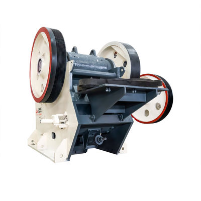 移動式小口粉砕機 100 200 Tph 600mm フィードサイズ